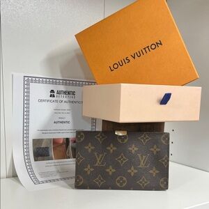 🔥🔥 Louis Vuitton Monogram pouch/ Card Case Wallet with COA